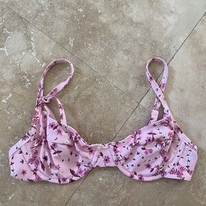 EUC Kulani Kinis “Ditzy” Bikini Top, S